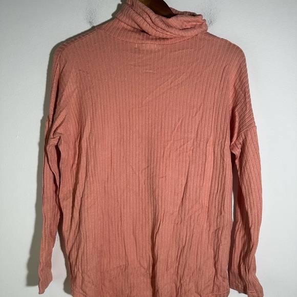 Cozy Ribbed Turtleneck Sweater in Coral - Picture 4 of 6